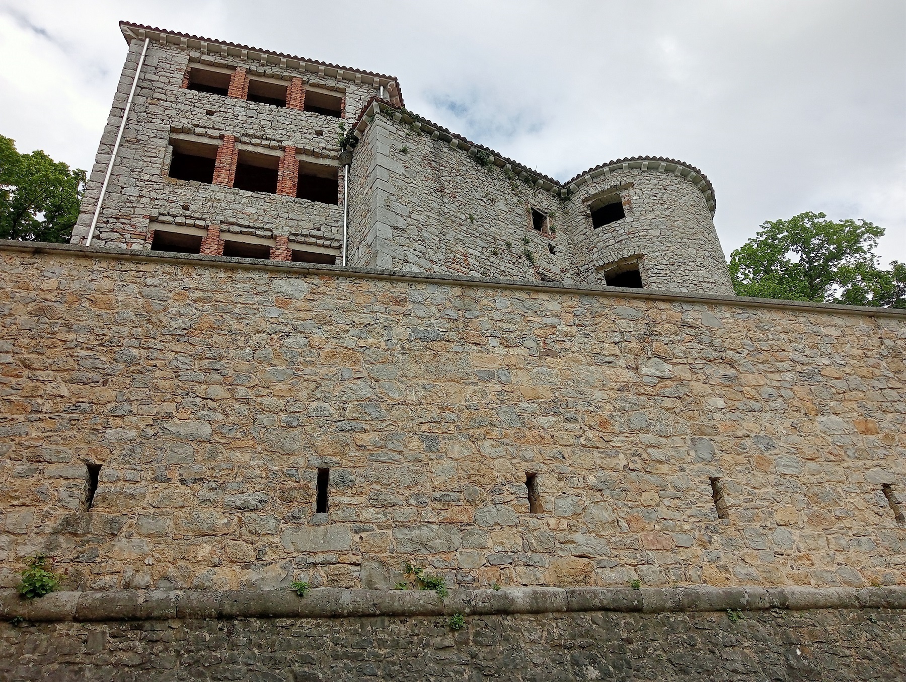 Rihemberk Castle